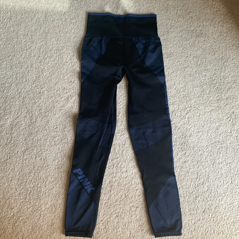 Size small Victoria’s Secret pink leggings